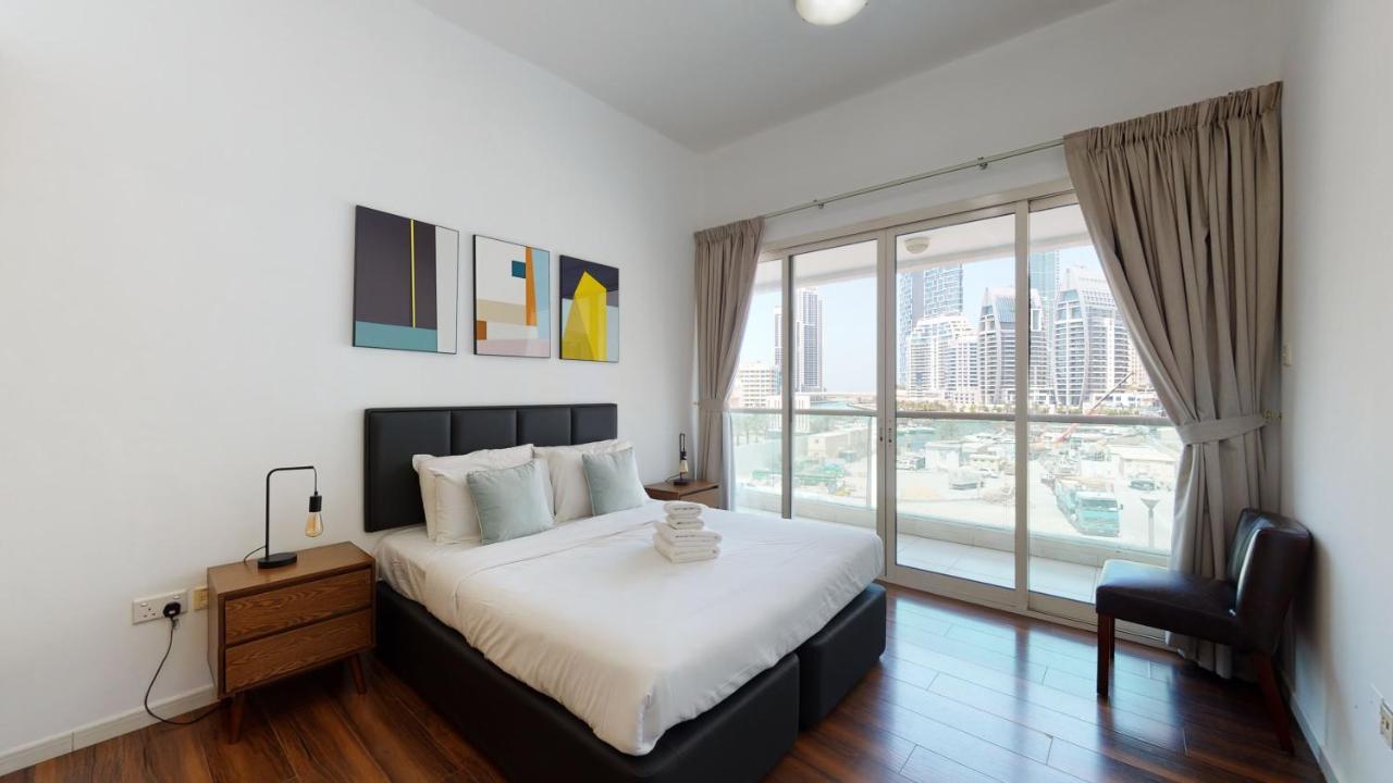 Apartment Key View - Marina Park Dubai